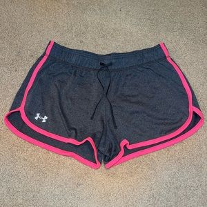Under Armour: gray athletic shorts